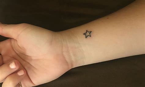 star tattoo on finger|ankle tattoo with stars meaning.